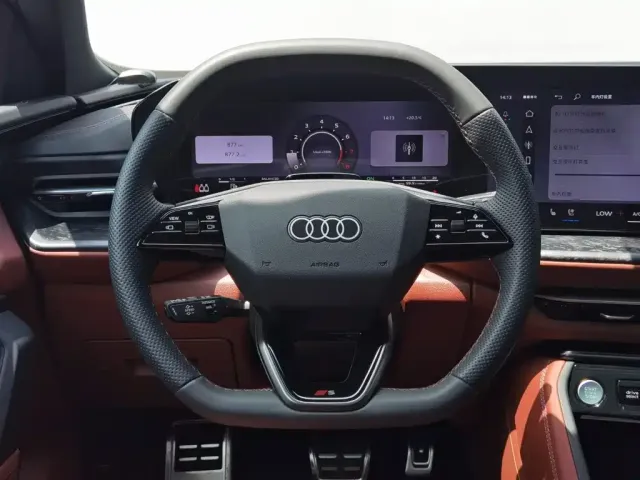 Audi Q5L — Фото автомобиля 15