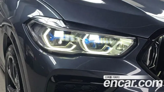 BMW X6 xDrive40i M Sport — Фото автомобиля 21