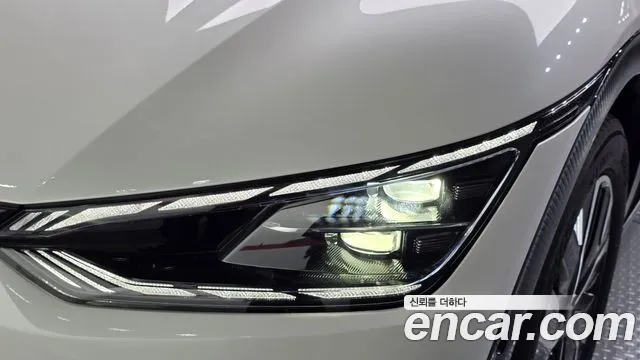 Kia EV6 — Фото автомобиля 7