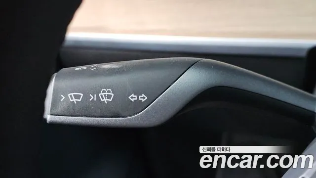 Tesla Model 3 — Фото автомобиля 7