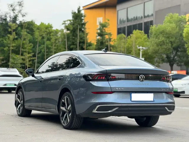 Volkswagen Lamando — Фото автомобиля 6