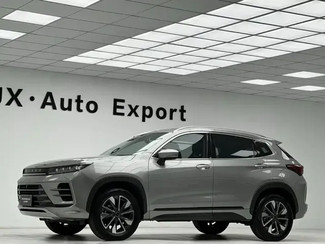 Exeed LX — Фото автомобиля 5