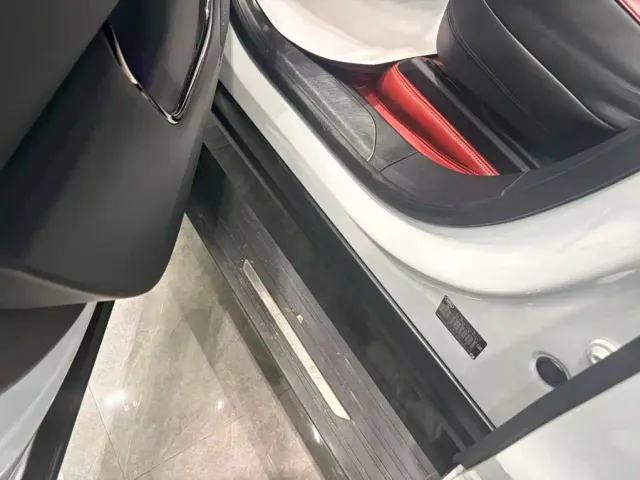Land Rover Range Rover Sport — Фото автомобиля 8