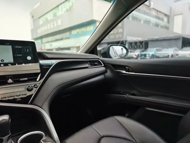 Toyota Camry 2021 2.0G Luxury Edition — Фото автомобиля 16