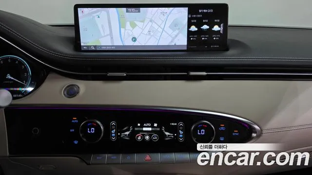 Genesis GV70 — Фото автомобиля 18