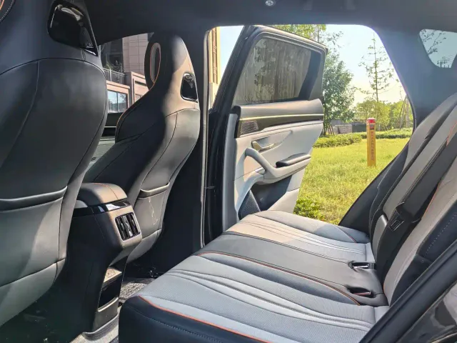 BYD Song PLUS — Фото автомобиля 10