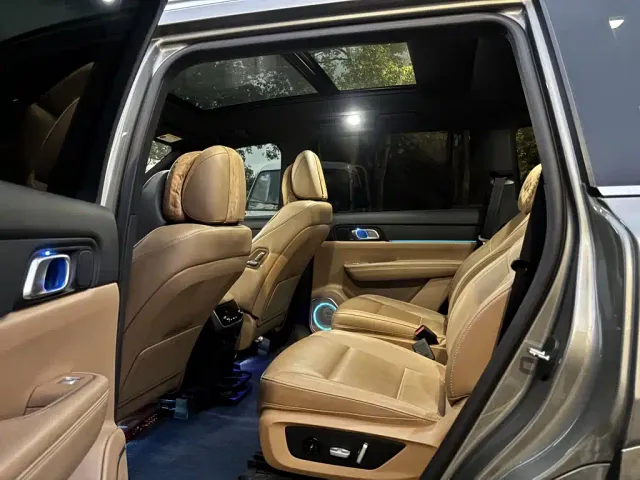 Li Auto ONE — Фото автомобиля 16