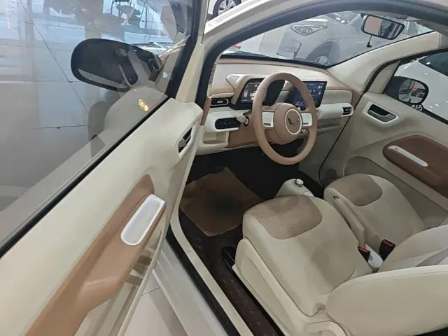 Wuling Hongguang Mini EV — Фото автомобиля 15