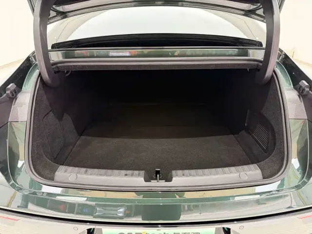 Geely Galaxy Xingyao 8 — Фото автомобиля 15