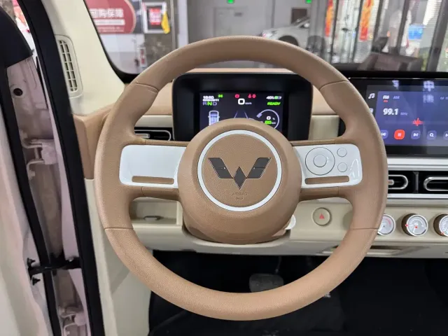 Wuling Hongguang Mini EV — Фото автомобиля 14