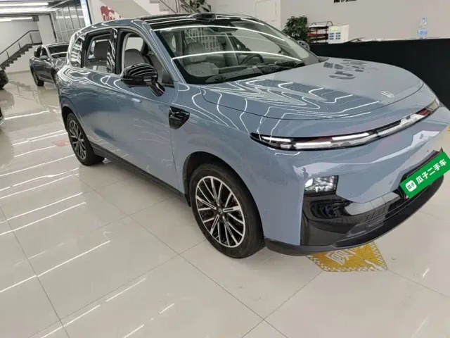 Leapmotor B10 — Фото автомобиля 3