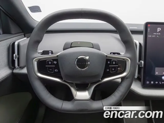 Volvo EX30 Cross Country — Фото автомобиля 14