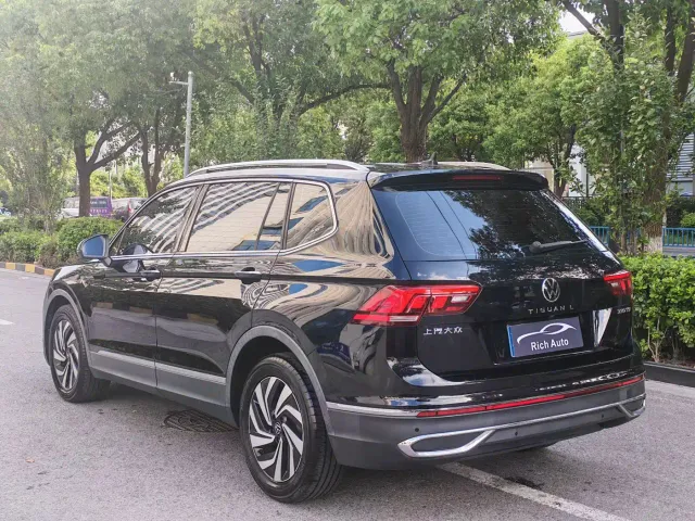 Volkswagen Tiguan L — Фото автомобиля 6