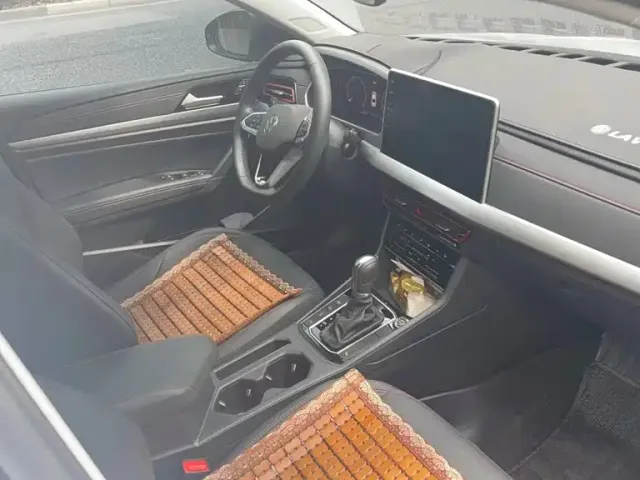 Volkswagen Lavida 2023 300TSI DSG Starlight Full Comfort Edition — Фото автомобиля 6