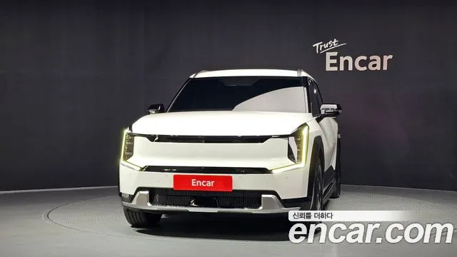 Kia EV9 — Фото автомобиля 3