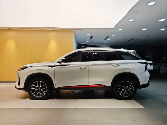 Changan CS75 Plus — Фото автомобиля 6