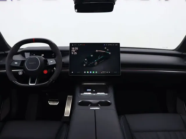 Xiaomi SU7 — Фото автомобиля 7