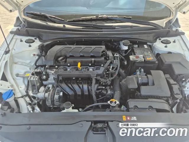 Hyundai Avante CN7 — Фото автомобиля 5