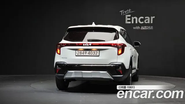 Kia Seltos Новый Seltos Бензин 2.0 2WD — Фото автомобиля 4