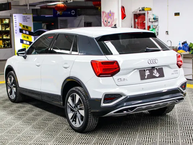 Audi Q2L — Фото автомобиля 21