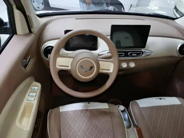 Wuling Hongguang Mini EV — Фото автомобиля 10