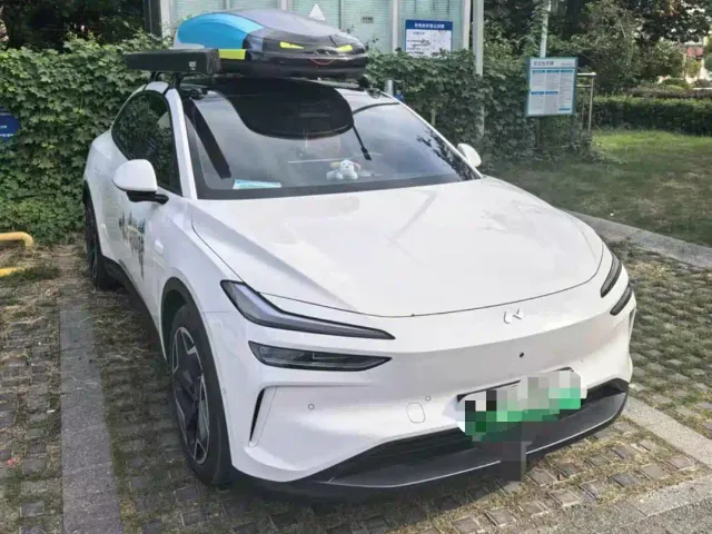 Фотография автомобиля — Onvo L60