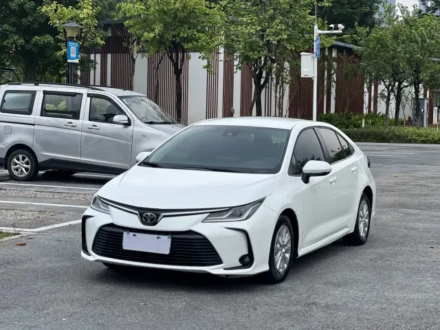 Фотография автомобиля — Toyota Corolla