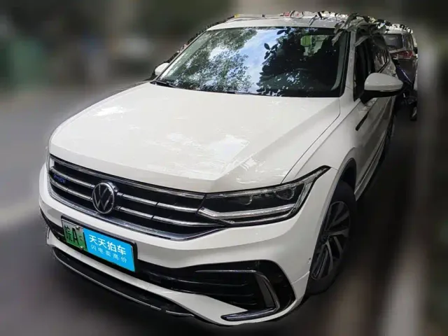Фотография автомобиля — Volkswagen Tiguan L PHEV