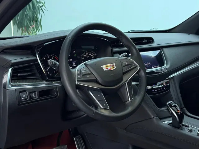 Cadillac XT5 — Фото автомобиля 7