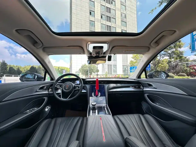 Hongqi H5 — Фото автомобиля 4