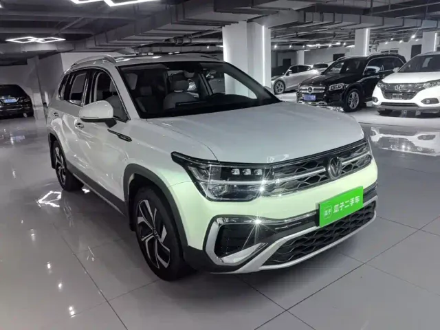 Volkswagen Tharu — Фото автомобиля 3