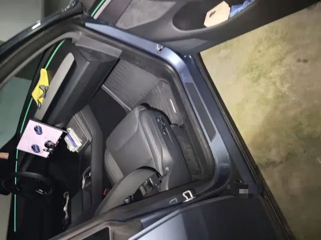 Tesla Model Y L — Фото автомобиля 19