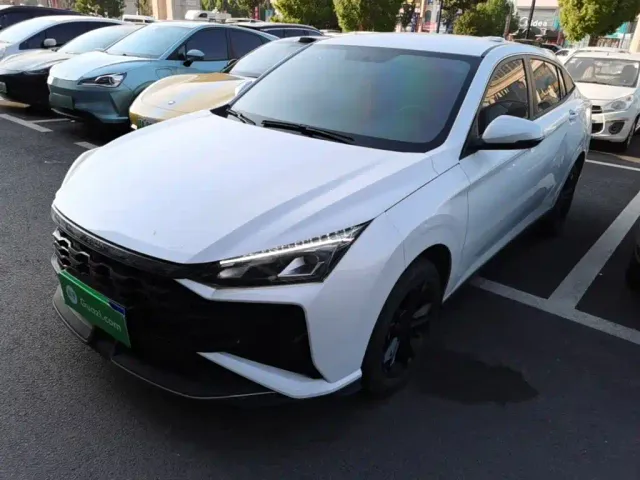 Фотография автомобиля — Dongfeng Yixuan