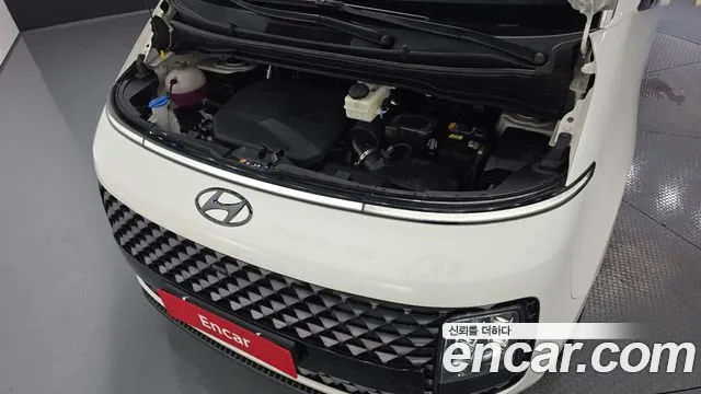 Hyundai Staria Staria 4WD Lounge 9 мест — Фото автомобиля 6