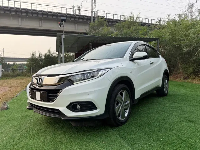 Фотография автомобиля — Honda Vezel