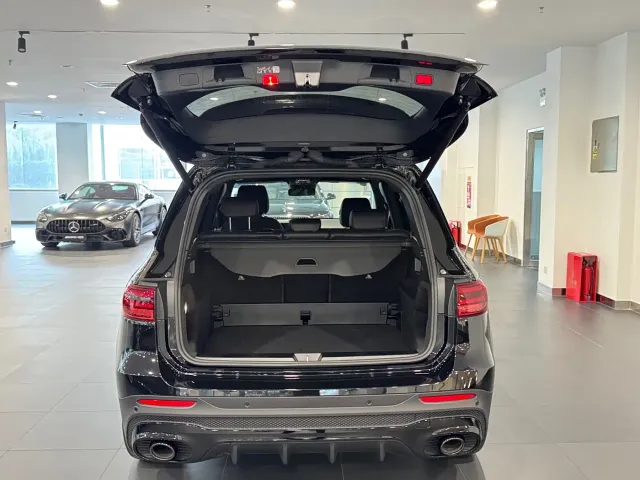 Mercedes-Benz GLB AMG — Фото автомобиля 6