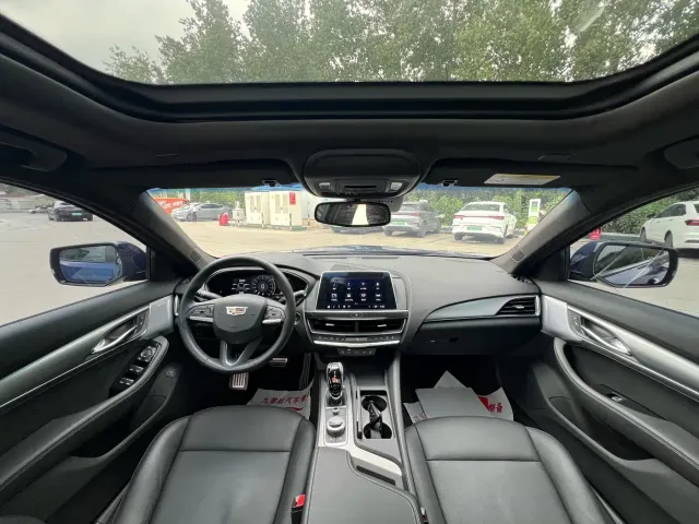 Cadillac CT5 — Фото автомобиля 15