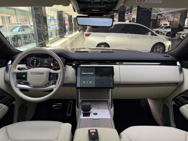 Land Rover Range Rover — Фото автомобиля 13
