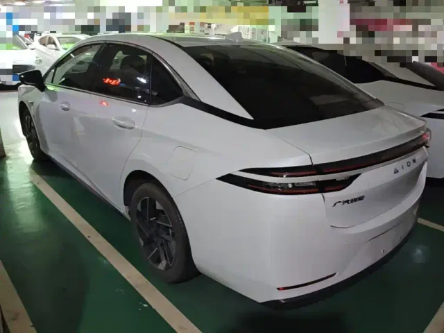 GAC Aion S Plus — Фото автомобиля 4