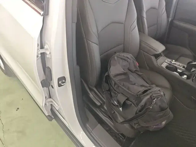 Cadillac XT4 — Фото автомобиля 24