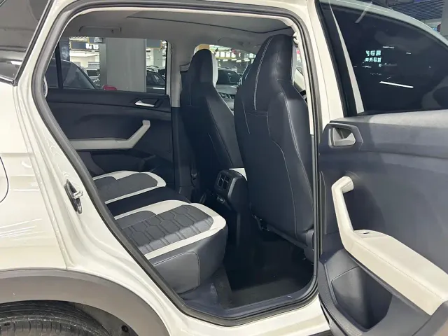 Volkswagen Tharu — Фото автомобиля 11
