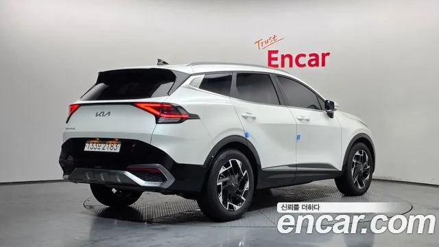 Kia Sportage Sportage 5-е поколение Бензин 1.6 турбо 2WD — Фото автомобиля 2