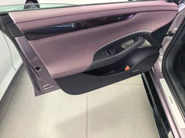 Xiaomi SU7 — Фото автомобиля 8