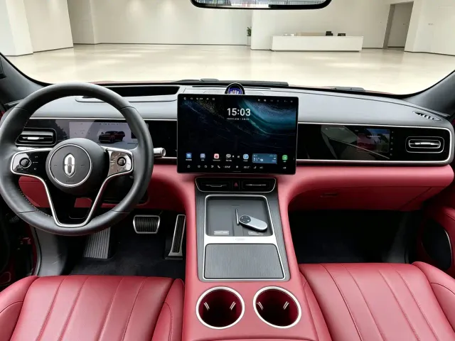 Aito M7 — Фото автомобиля 9