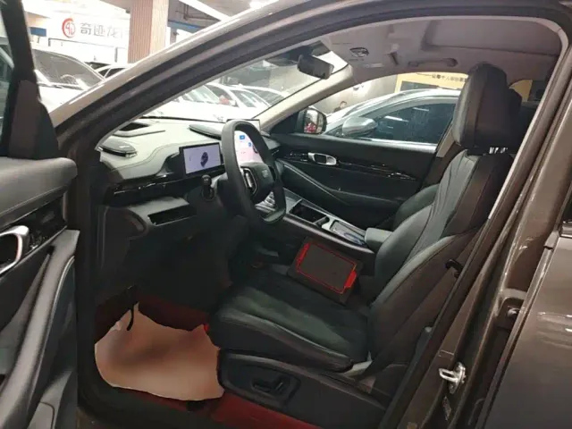 Geely Galaxy E5 — Фото автомобиля 14