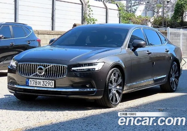 Фотография автомобиля — Volvo S90