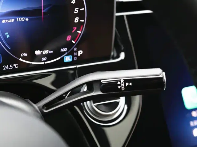 Mercedes-Benz E-Class — Фото автомобиля 14