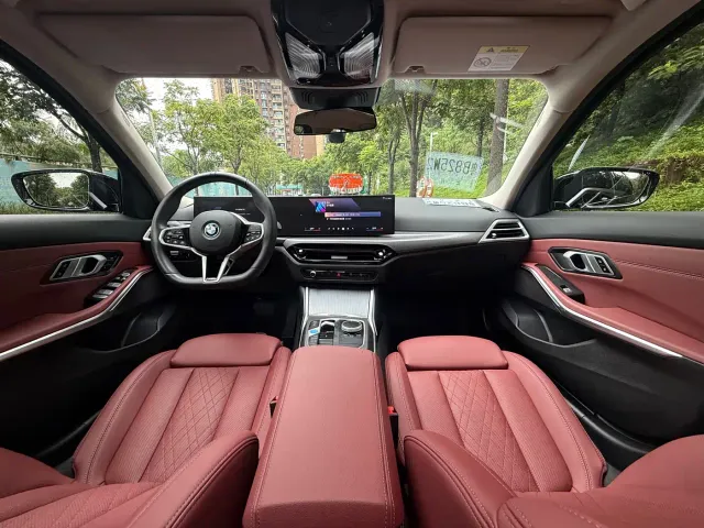 BMW i3 — Фото автомобиля 14