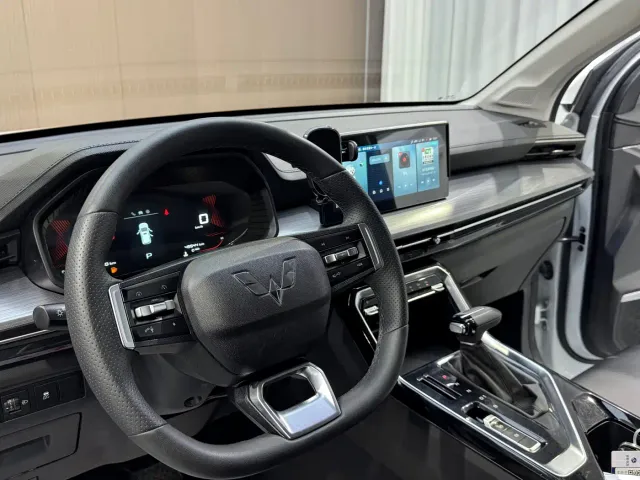 Wuling Asta — Фото автомобиля 12