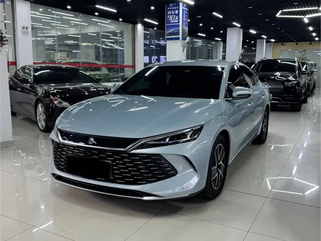 Фотография автомобиля — BYD Qin L